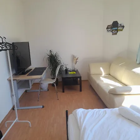 Alloggio in famiglia Private Bedroom With Free Parking *